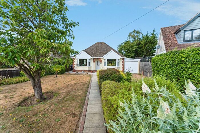 2 Bedroom Bungalow For Sale In Cottenham Road, Histon, Cambridge, Cambridgeshire, CB24