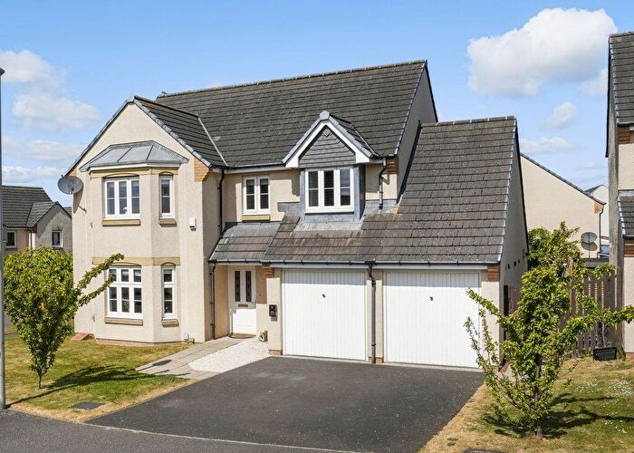 4 Bedroom Detached House For Sale In South Quarry View, Gorebridge, EH23