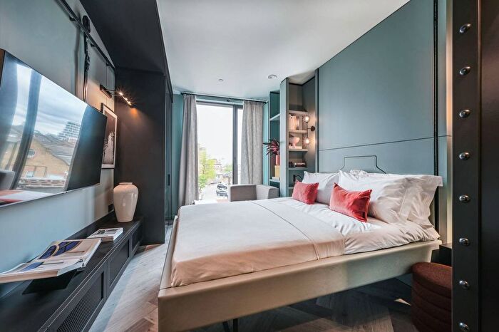 Studio To Rent In Haydon Way, Battersea, London, SW11