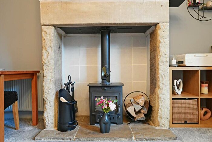 2 Bedroom Semi-Detached House For Sale In School Street, Greetland, HX4