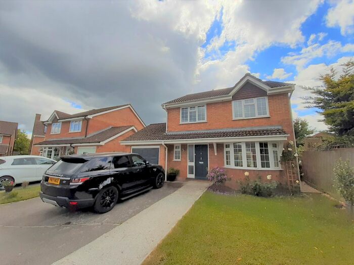 4 Bedroom Detached House To Rent In Were Close, Warminster, BA12