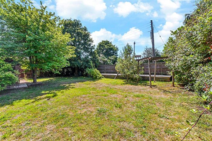 5 Bedroom Detached House For Sale In Marden Road, Staplehurst, Tonbridge, Kent, TN12