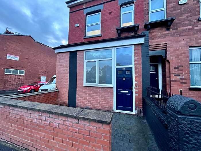 4 Bedroom Terraced House To Rent In Ladybarn Lane, Manchester, M14