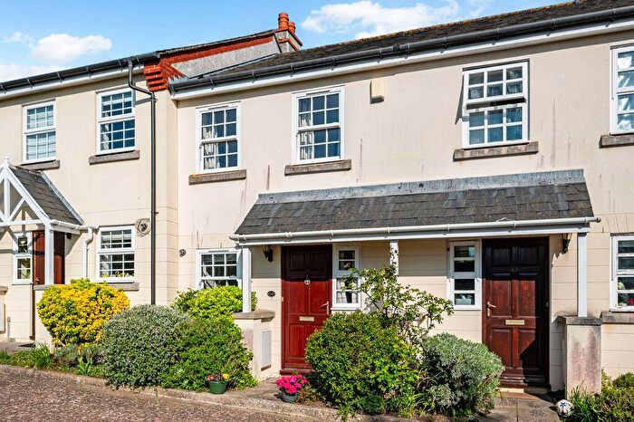 2 Bedroom House For Sale In King George Gardens, Chichester - No Onward Chain, PO19