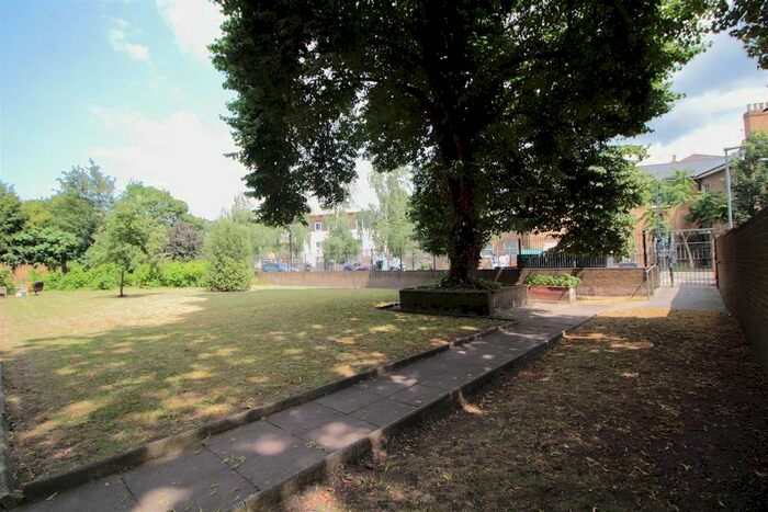 1 Bedroom Flat To Rent In Brixton Road, Brixton, SW9