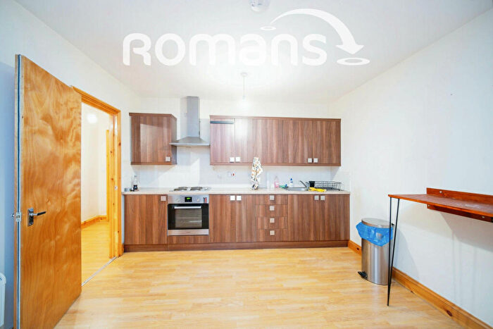 2 Bedroom Apartment To Rent In Broad Street, Wokingham, RG40