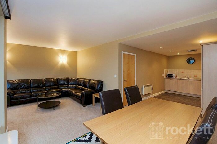 2 Bedroom Flat To Rent In Brunswick Court, Newcastle-Under-Lyme, ST5