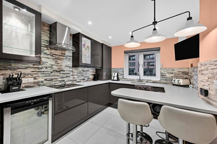 3 Bedroom Terraced House For Sale In Balladier Walk, East India And Lansbury, E14