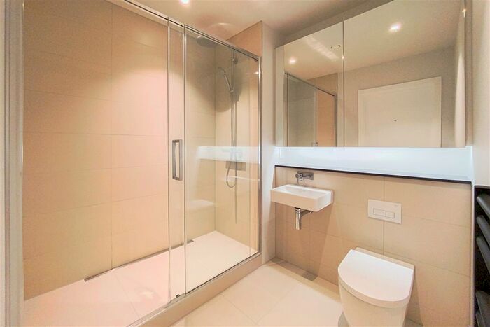 2 Bedroom Flat To Rent In The Gate, Aspin Lane, M4