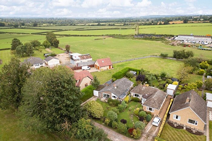 2 Bedroom Detached Bungalow For Sale In Millway Lane, Appleton, OX13