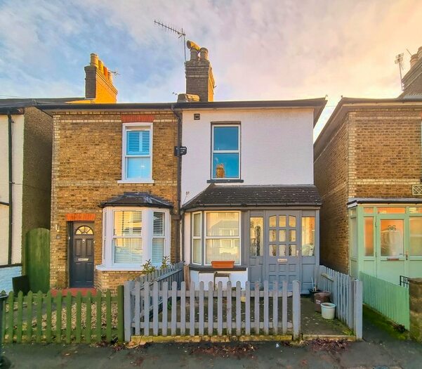 3 Bedroom Terraced House To Rent In Nascot Street, Watford, WD17