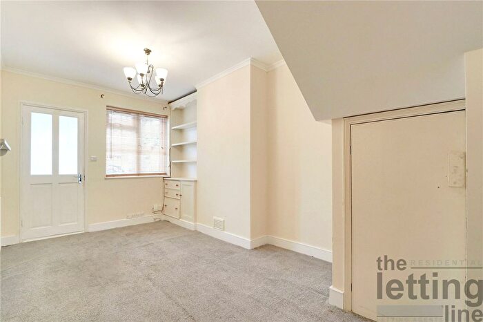 2 Bedroom Terraced House To Rent In Gordon Road, Enfield, Middlesex, EN2