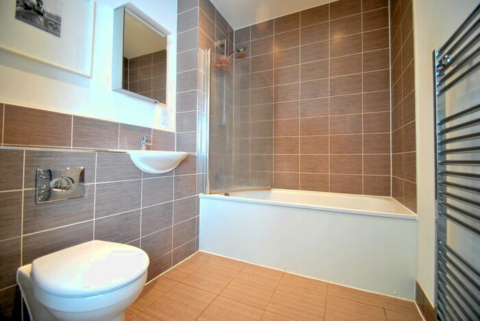 1 Bedroom Flat For Sale In Lennard Road, Croydon, CR0