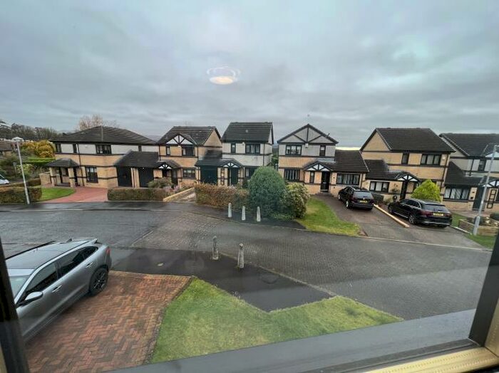 4 Bedroom Link Detached House To Rent In Craighurst Road. Milngavie. Glasgow, G62