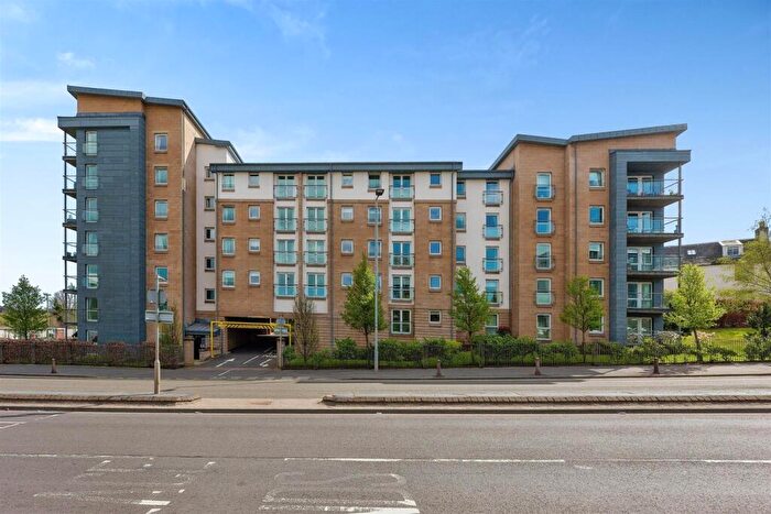 1 Bedroom Apartment For Sale In Lauder Court, Staneacre Park, Hamilton, ML3