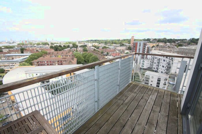 2 Bedroom Flat To Rent In Tarves Way, Greenwich, SE10