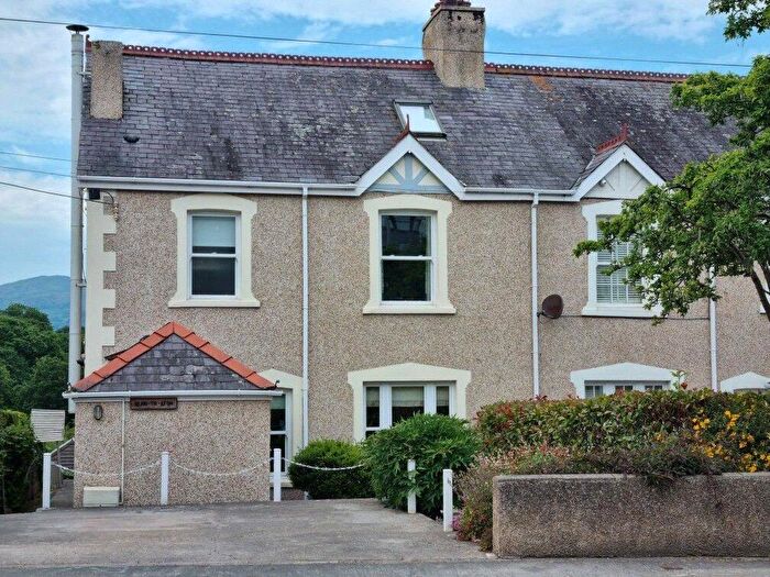 4 Bedroom Semi-Detached House For Sale In West End, Glan Conwy, Colwyn Bay, Conwy, LL28