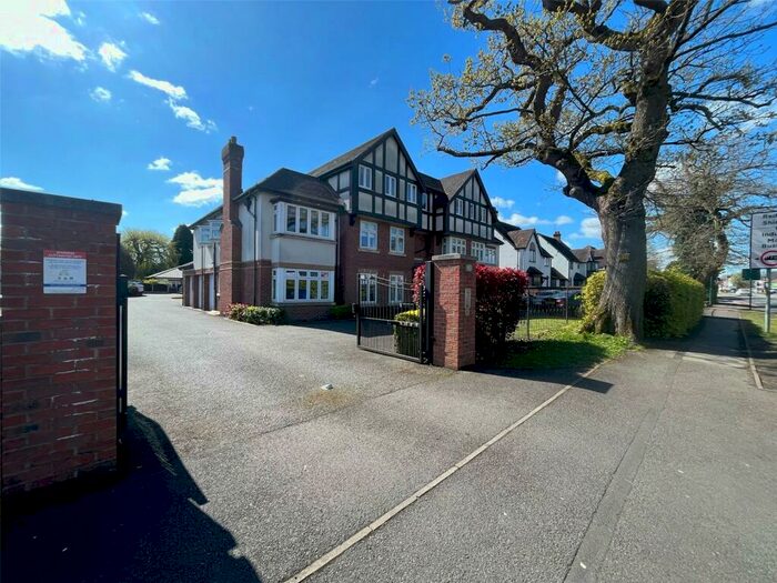 2 Bedroom Apartment To Rent In Blossomfield Road, Solihull, B91