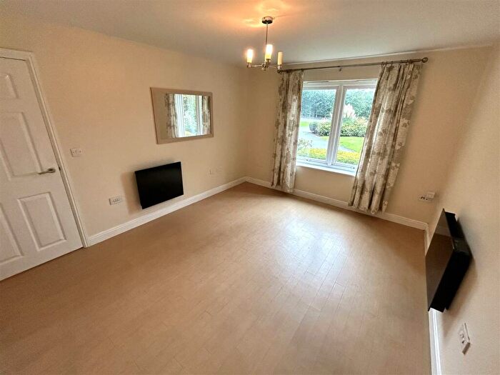 1 Bedroom Flat To Rent In Sir Bernard Lovell Road, Malmesbury, SN16