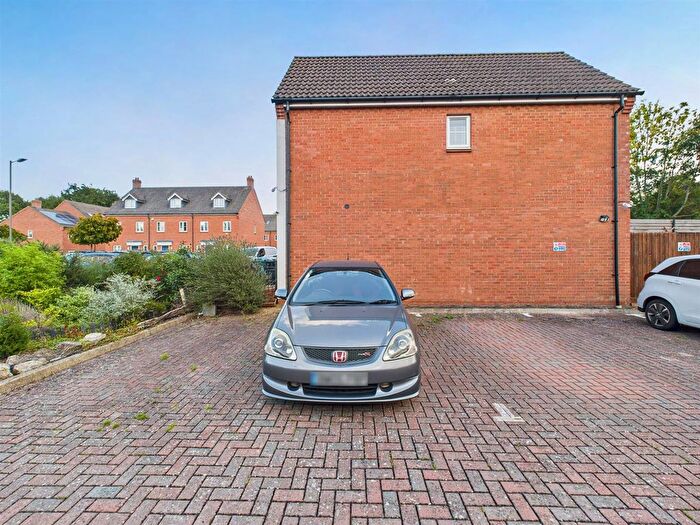 2 Bedroom Terraced House For Sale In Chappell Close, Aylesbury, Buckinghamshire, HP19