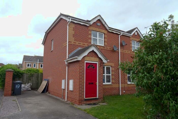 2 Bedroom Semi-Detached House To Rent In Sailors Wharf, Hull, HU9
