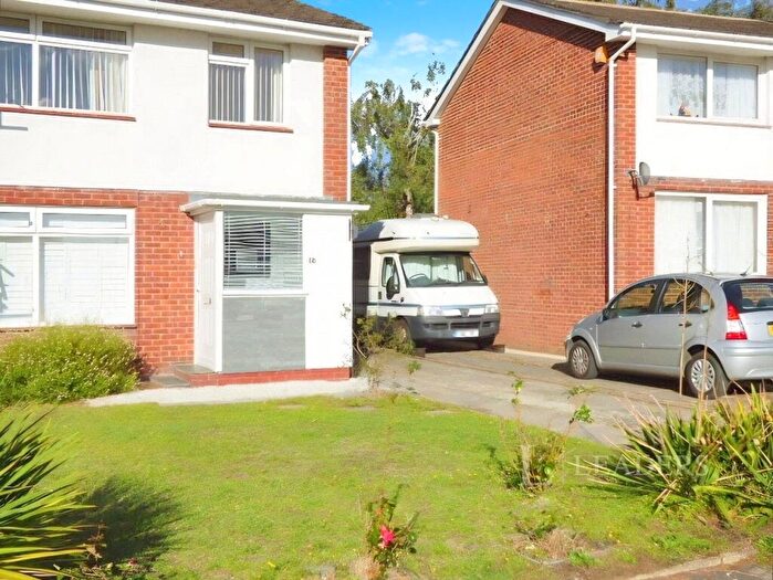 3 Bedroom Semi-Detached House To Rent In Charnwood Crescent, Chandler's Ford, Eastleigh, SO53