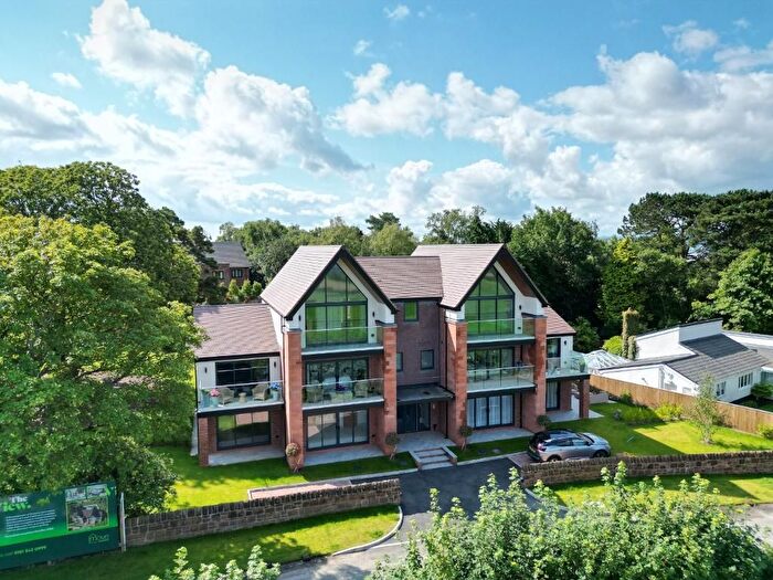 3 Bedroom Flat To Rent In The View Oldfield Chase Oldfield Drive, Heswall, CH60