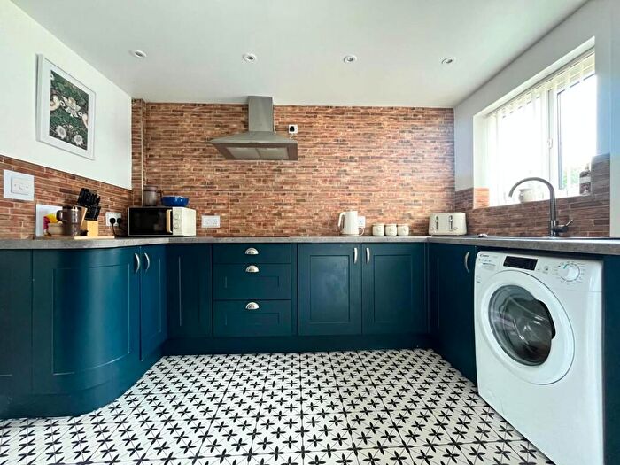 3 Bedroom Terraced House To Rent In Holbein Road, Newport, NP19