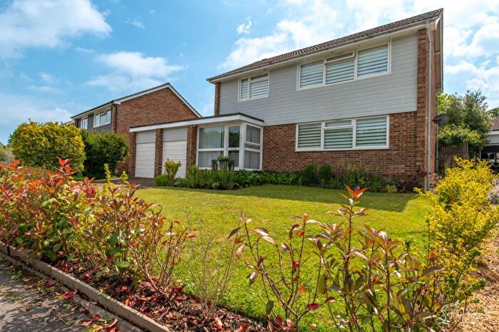 4 Bedroom Detached House For Sale In Park View, Wootton Bridge, Ryde, PO33