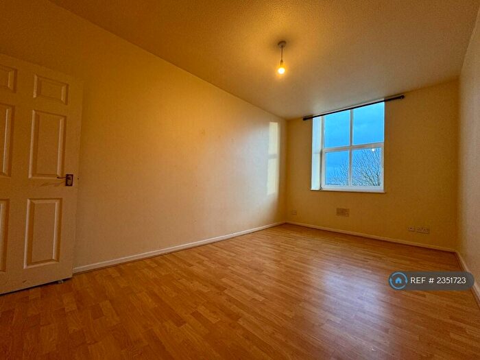 1 Bedroom Flat To Rent In Guy Street, Padiham, Burnley, BB12