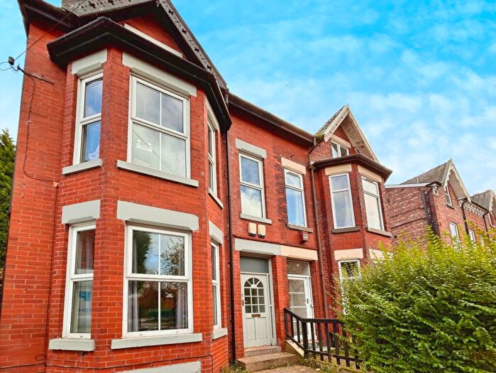 7 Bedroom Semi-Detached House To Rent In Aubrey Road, Manchester, Greater Manchester, M14