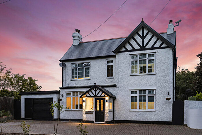 4 Bedroom Detached House For Sale In Leydenhatch Lane, Swanley, BR8