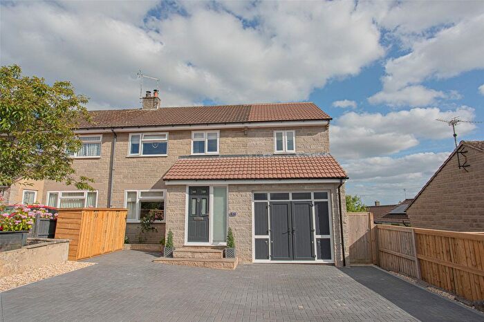 4 Bedroom Semi-Detached House For Sale In Stanchester Way, Curry Rivel, TA10