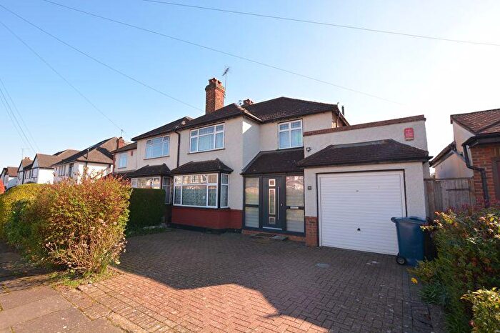 3 Bedroom Semi-Detached House To Rent In Colburn Avenue, Hatch End, HA5