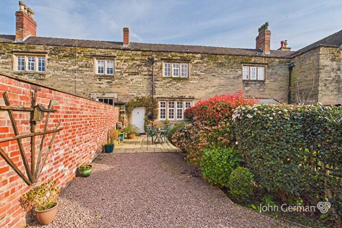 2 Bedroom House For Sale In Bretby Hall, Bretby, DE15