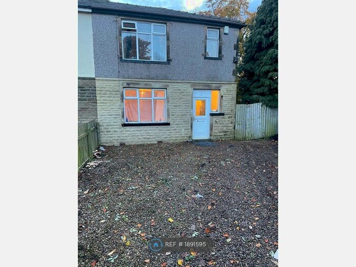 3 Bedroom Semi-Detached House To Rent In Killinghall Avenue, Bradford, BD2