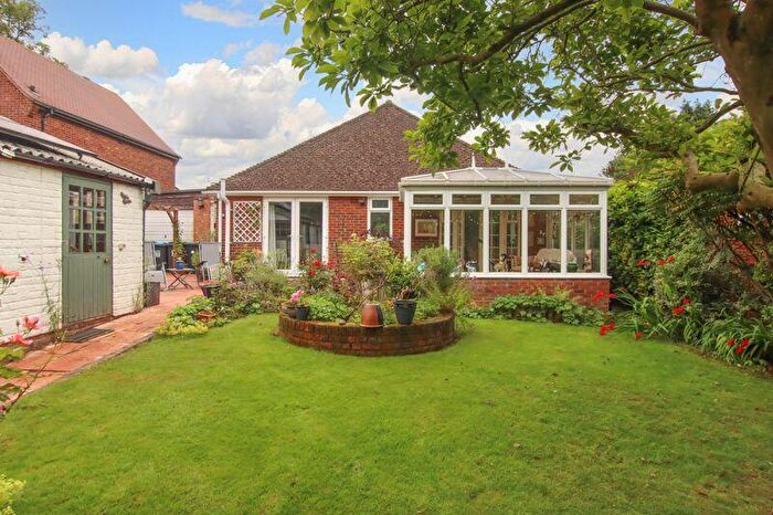 2 Bedroom Detached Bungalow For Sale In High Street Green, Hemel Hempstead, HP2
