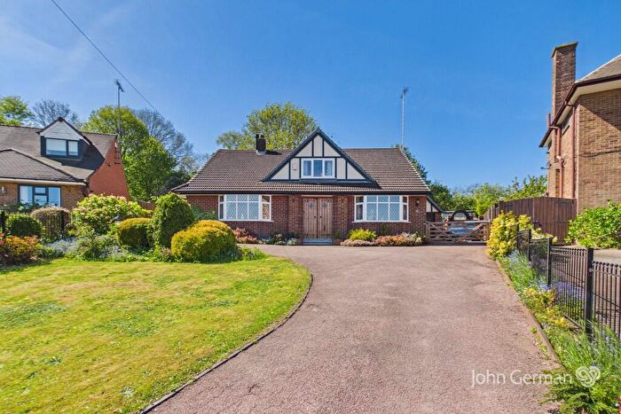 3 Bedroom Bungalow For Sale In Rowbury Drive, Burton-on-Trent, DE15