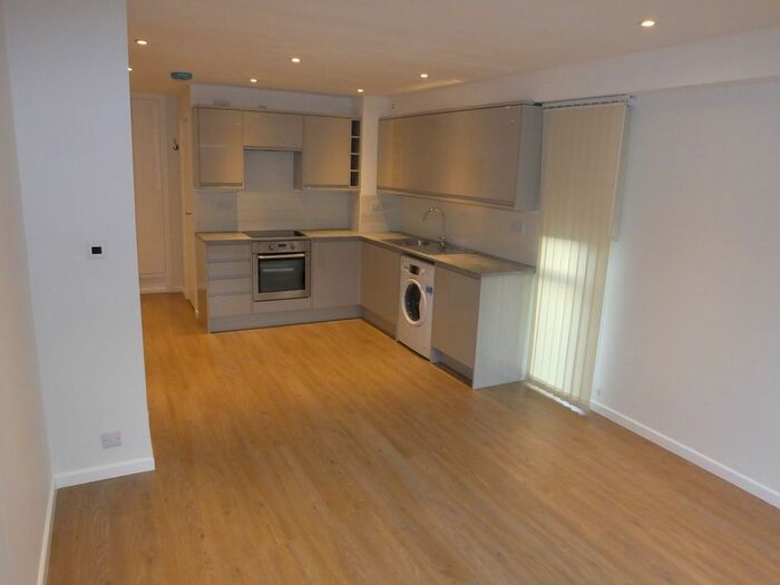 Studio To Rent In Eleanor Close, Lewes, BN7