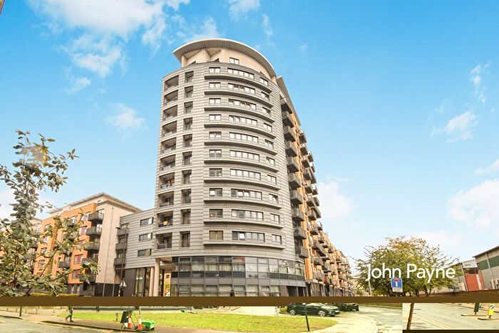 3 Bedroom Flat To Rent In Norman Road, London, SE10