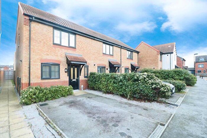2 Bedroom Terraced House For Sale In Riley Way, Hull, HU3