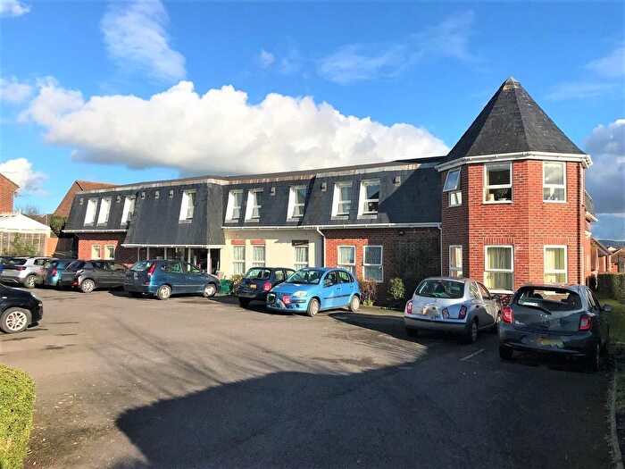 1 Bedroom Flat For Sale In Bath Road, Sturminster Newton, DT10
