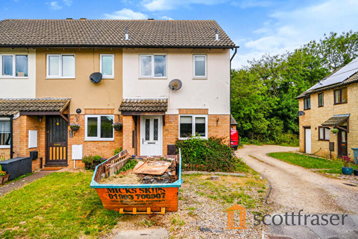 2 Bedroom End Of Terrace House To Rent In Dovehouse Close, Eynsham, OX29