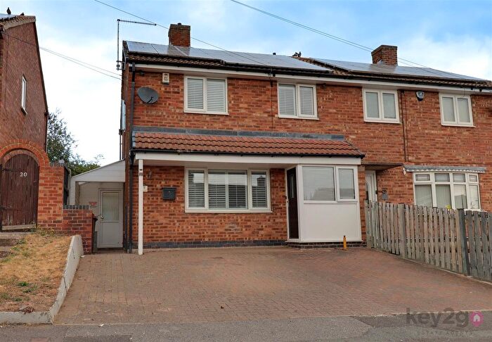 3 Bedroom Semi-detached House For Sale In Darcy Road, Eckington, Sheffield, S21