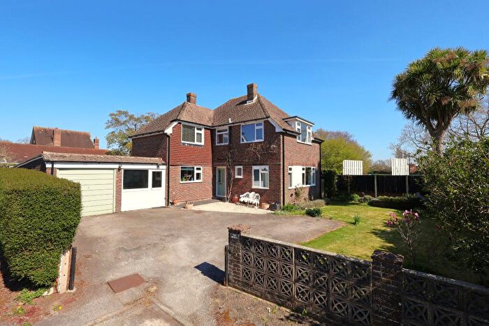 4 Bedroom Detached House For Sale In Edward Gardens, Old Bedhampton, Havant, PO9
