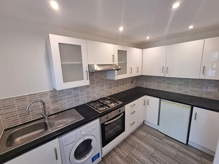 1 Bedroom Flat To Rent In Cavendish Road, Kilburn, NW6