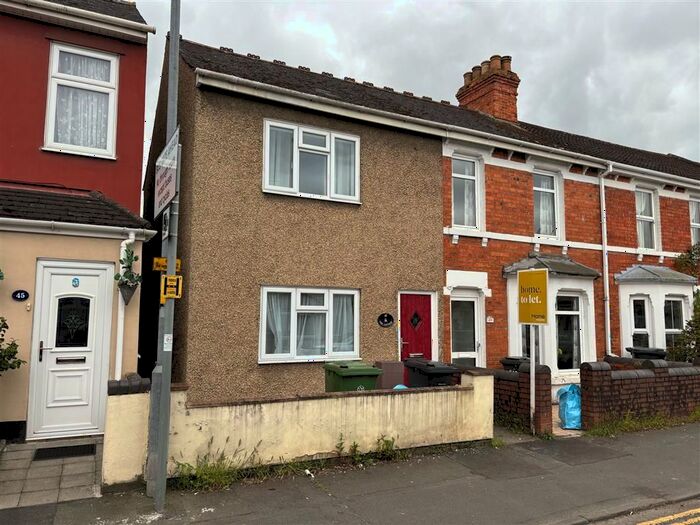 3 Bedroom Property To Rent In Ferndale Road, Swindon, SN2