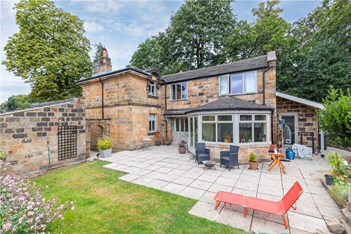 4 Bedroom Detached House For Sale In Long Causeway, Leeds, West Yorkshire, LS16