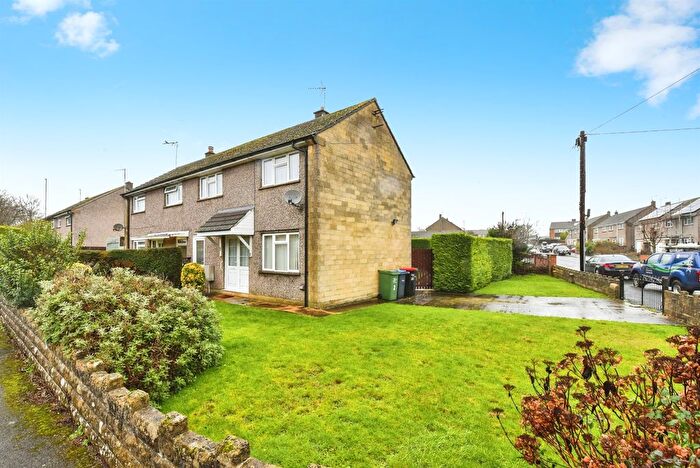 2 Bedroom Semi-detached House For Sale In Honeybrook Close, Chippenham, SN14