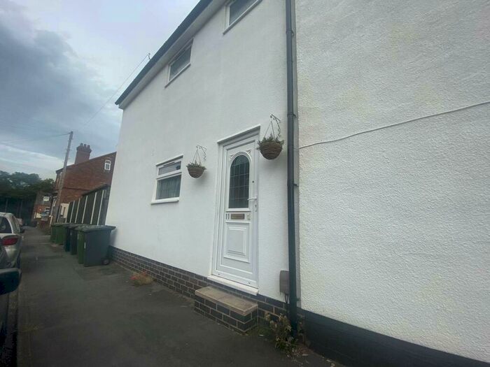 2 Bedroom House To Rent In Castle Road, Kidderminster, DY11